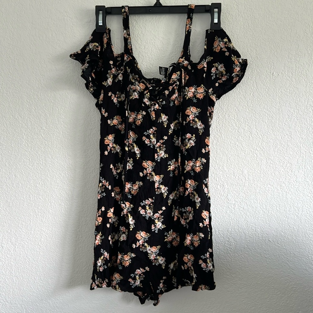 Forever 21 Floral Romper - S - Peekaboo Sleeve Cross Front - Black Peach Green